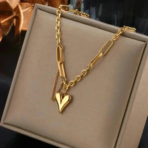 *NEW* 18K Gold Plated Stainless Steel  Heart Pendant Paperclip & O Link Necklace - Picture 7 of 9
